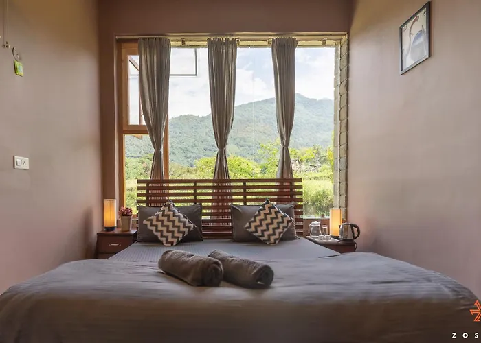 Zostel Plus BirHostel